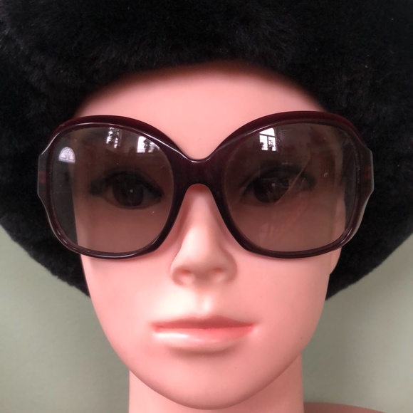 Burberry B 4058 Oversized Sunglasses - Picture 2 of 8